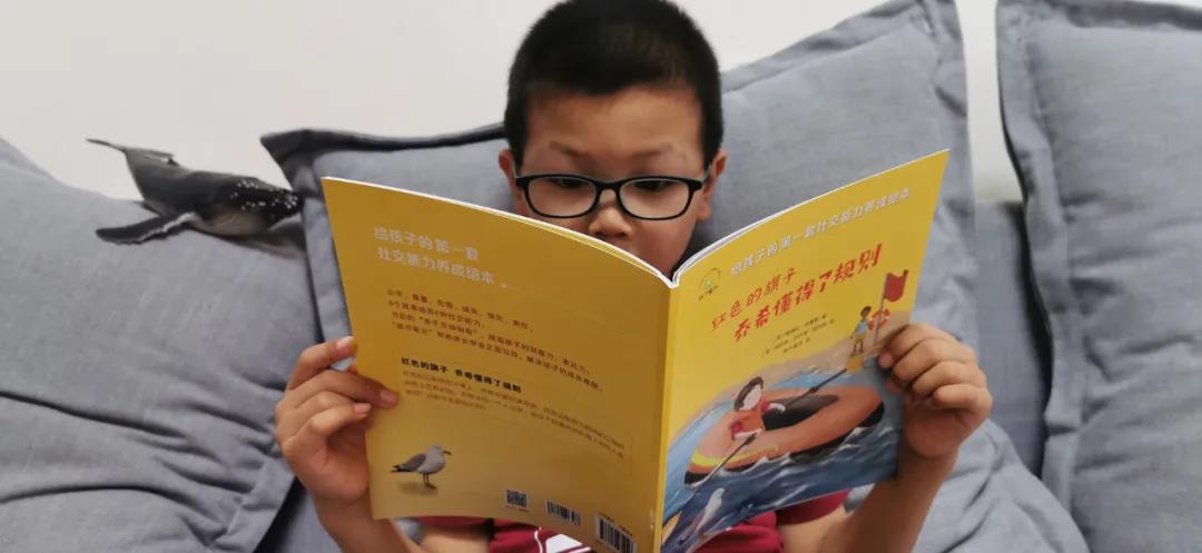 张家口推动新能源装备制造业强龙头、补链条、聚集群  向“光”而行 乘“风”远航